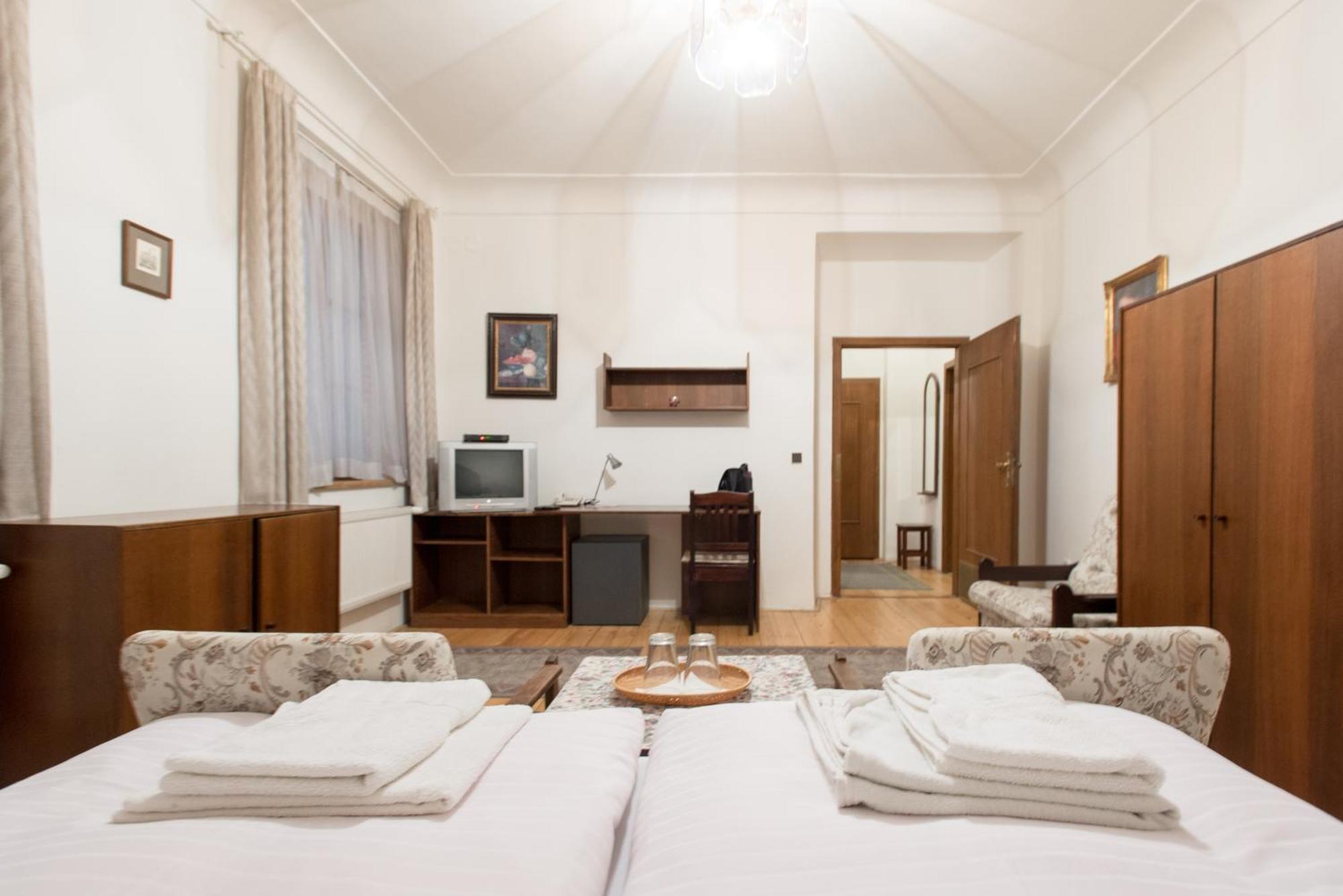 Pension Dientzenhofer Прага Экстерьер фото