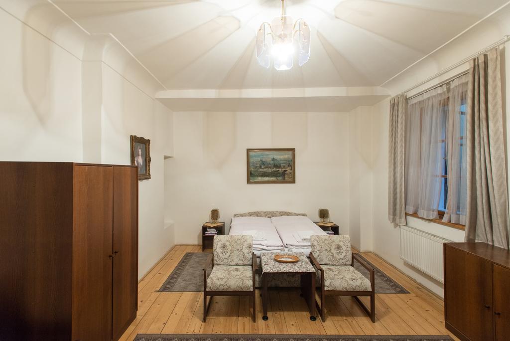 Pension Dientzenhofer Прага Экстерьер фото