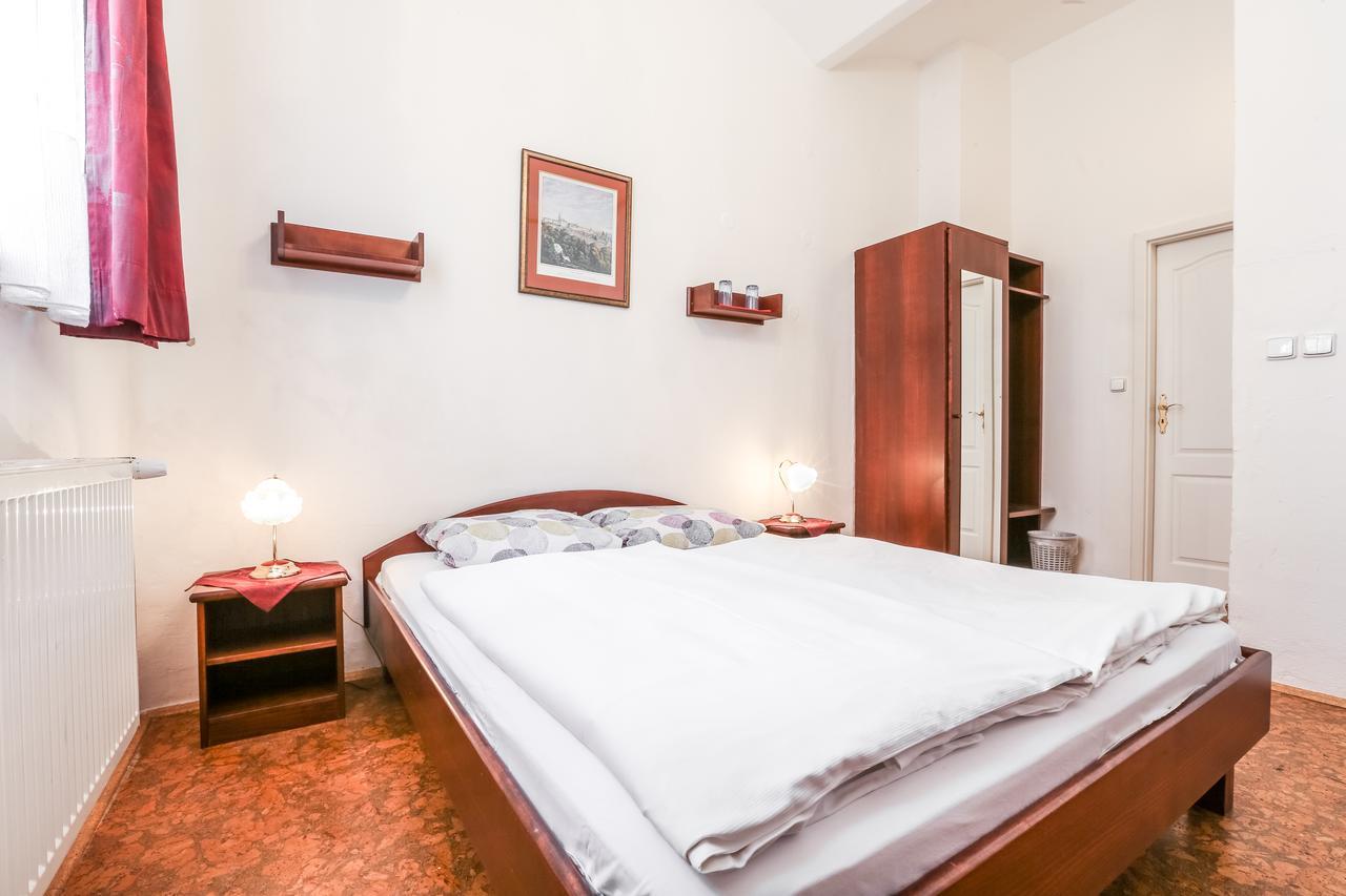Pension Dientzenhofer Прага Экстерьер фото