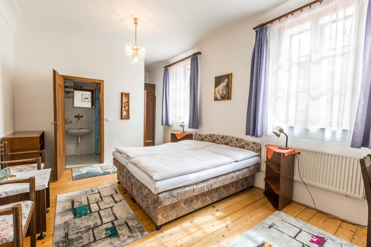 Pension Dientzenhofer Прага Экстерьер фото