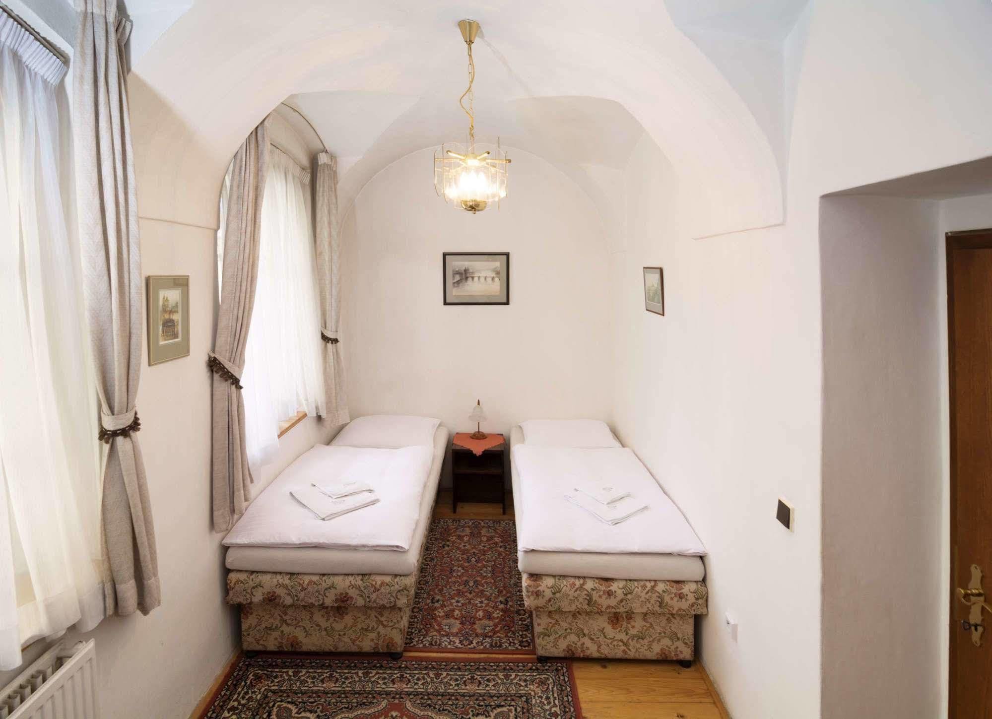 Pension Dientzenhofer Прага Экстерьер фото